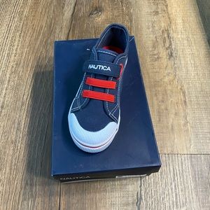 New in Box NAUTICA Calloway/Navy/Red Toddler Shoes